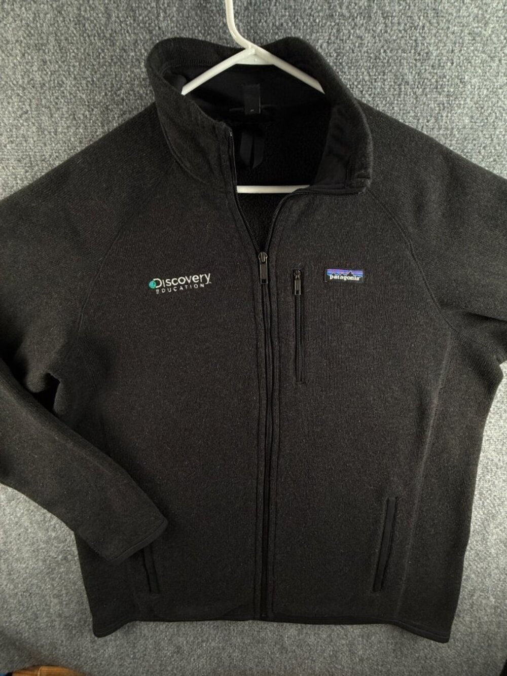 Patagonia Jacket Full Zip Fleece Black XL Soft Chest Logo Discovery Education